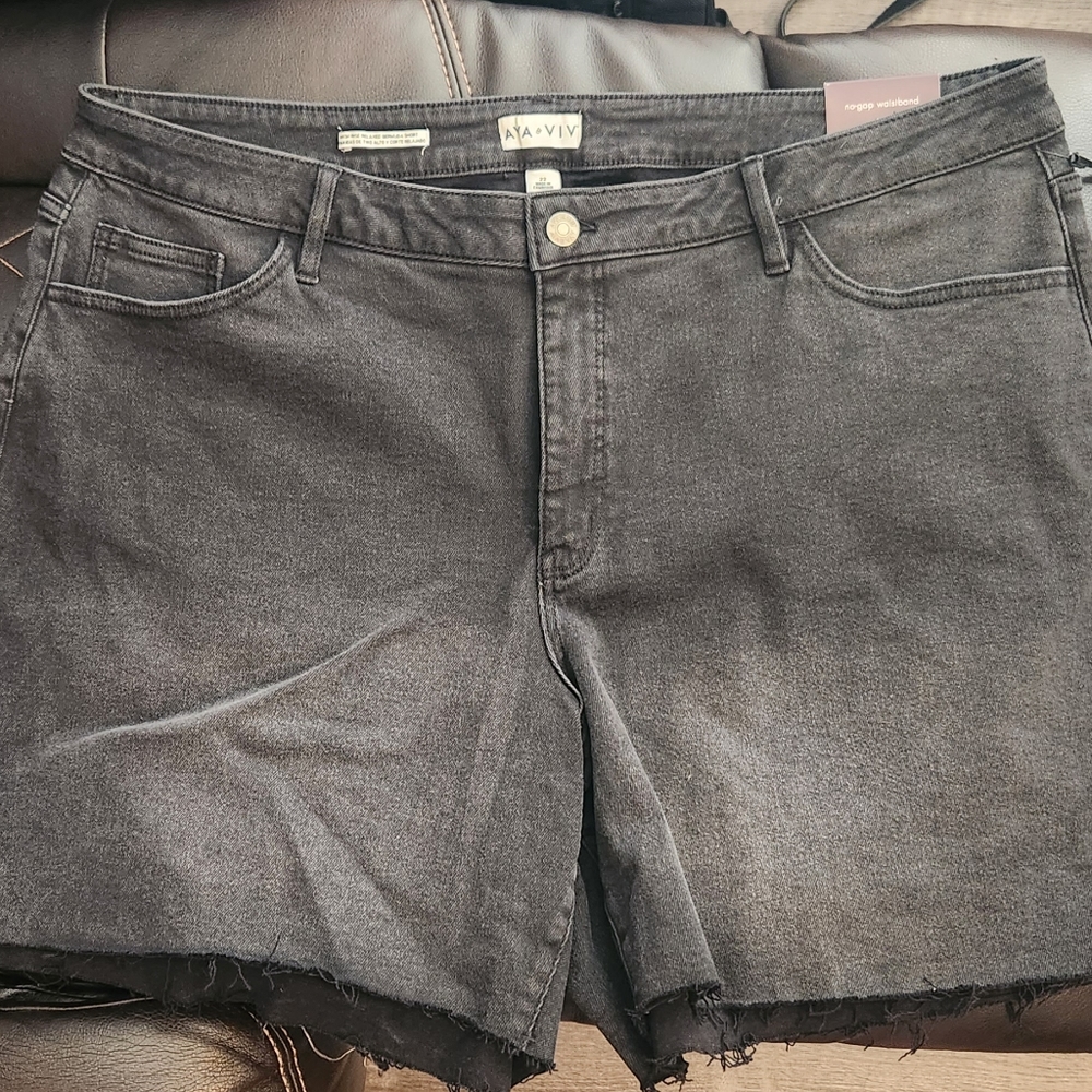 Ava & Viv High Rise Relaxed Fit Black Bermuda Shorts